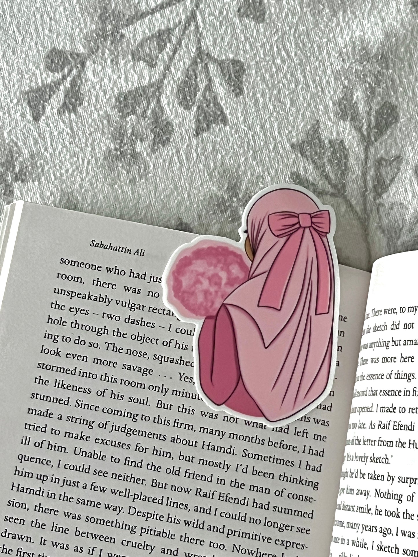 Romantic hijabi sticker 🎀 vinyl sticker for kindle