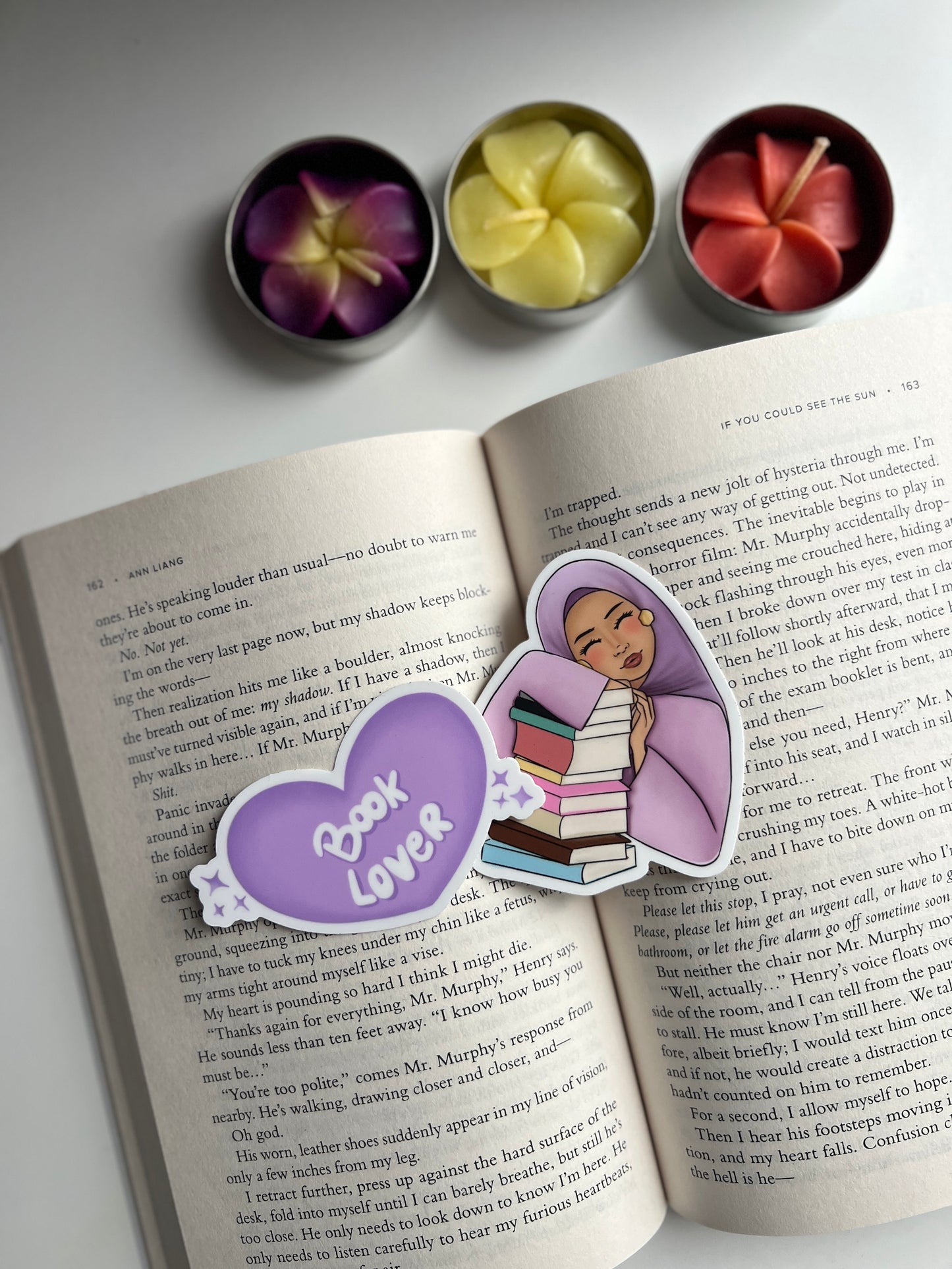Hijabi Reader Stickers Pack (2 pcs) 💟
